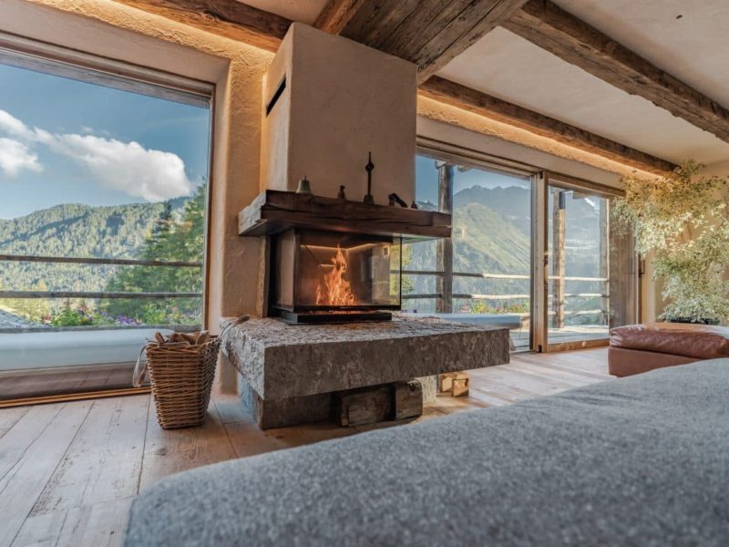 imgi_294_Copia-di-LR_24.Cesa-del-louf_Living-room_Fireplace-1-1240x827